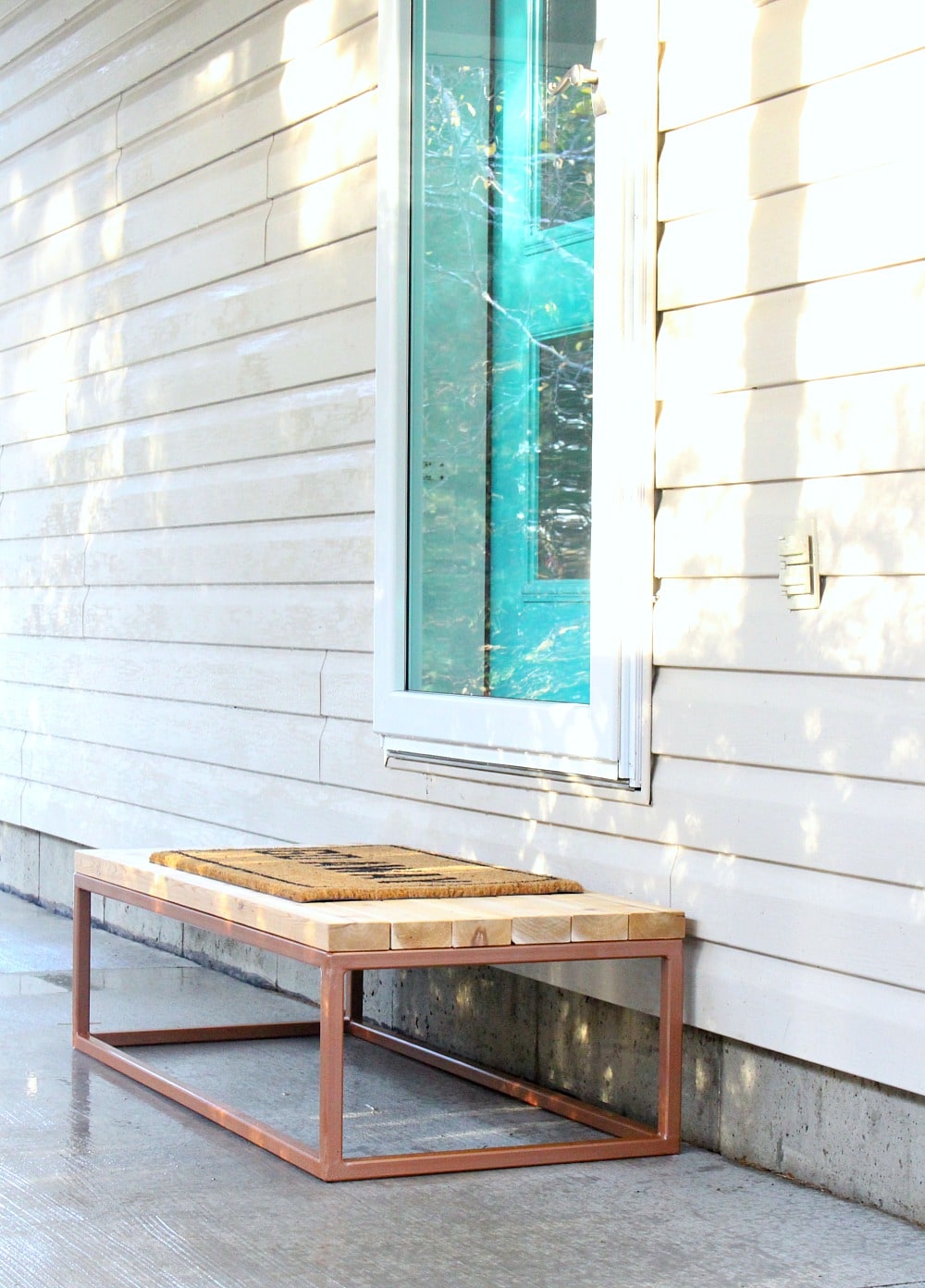 Modern DIY Front Step: Wood 2×4 Step with Welded Base