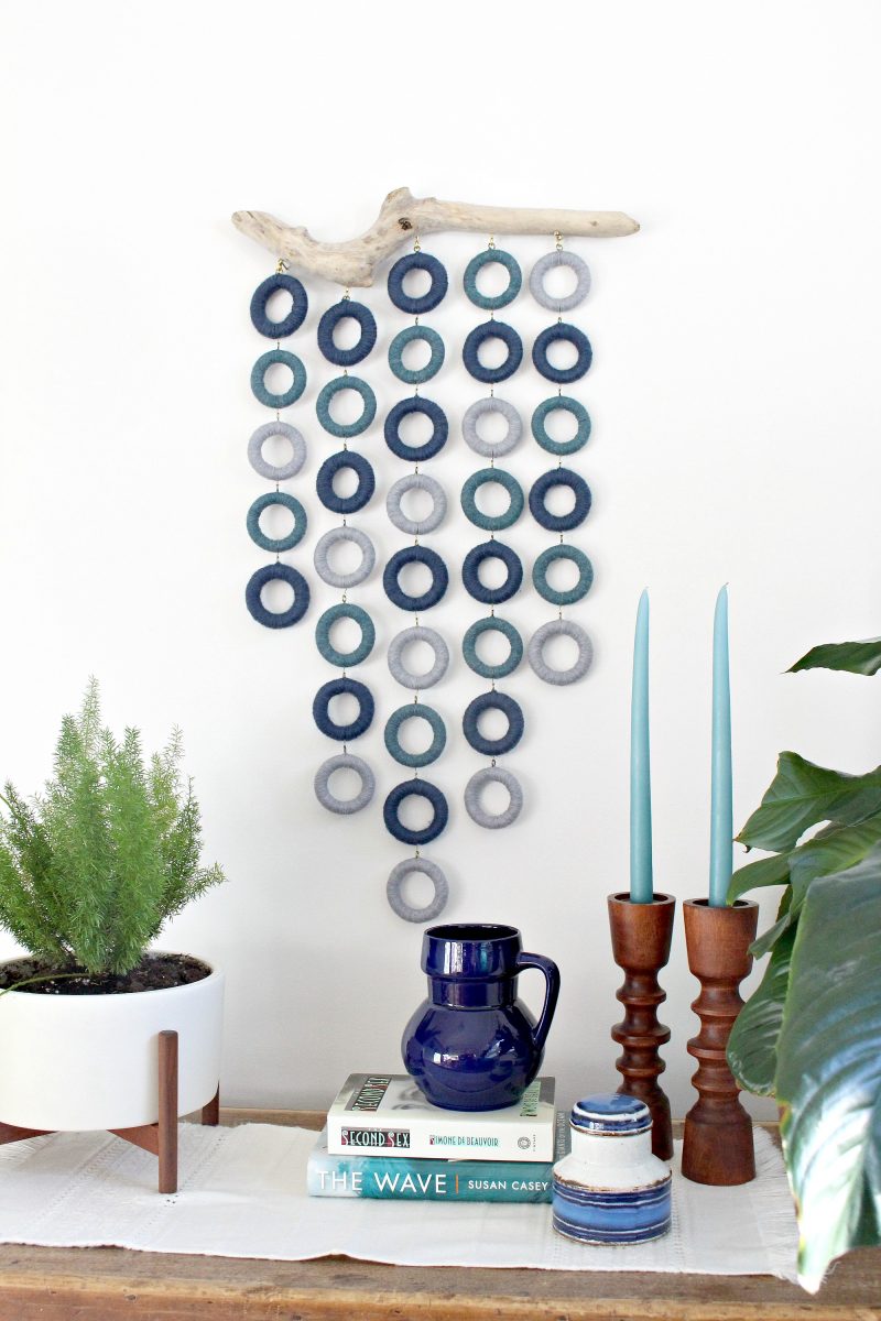 No Weave DIY Wall Hanging on Driftwood – SO EASY!