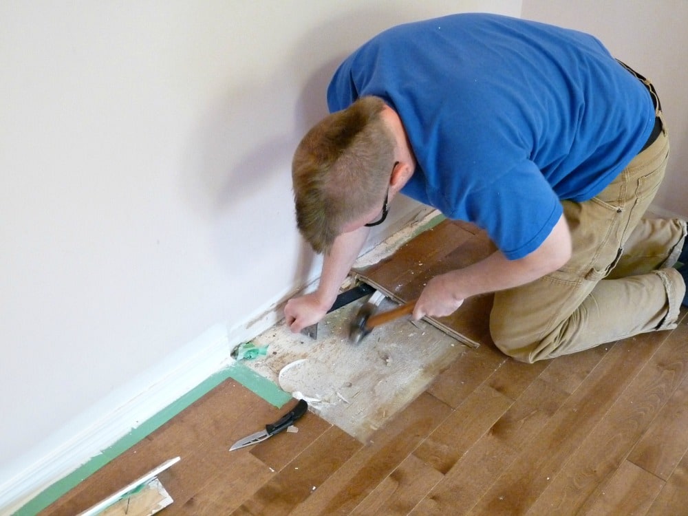 HOW TO REPLACE DAMAGED FLOOR BOARDS