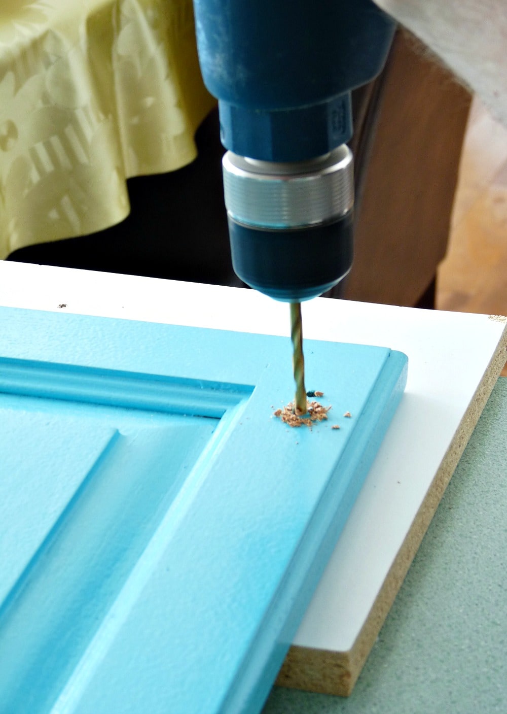 HOW TO INSTALL CABINET HARDWARE