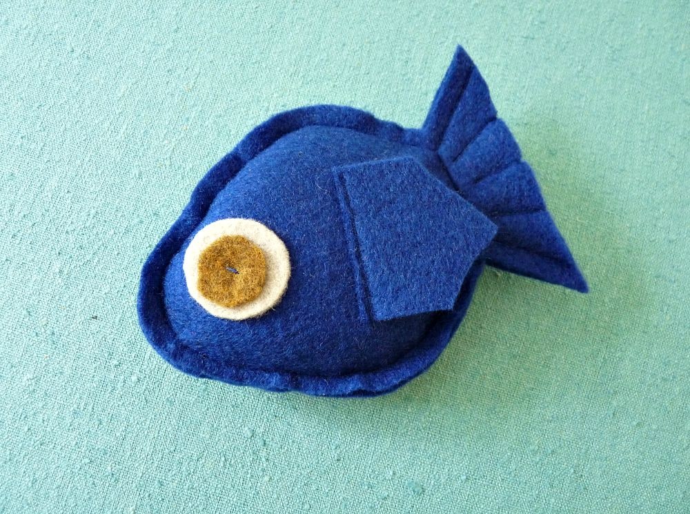 CATNIP STUFFED DIY CAT TOY