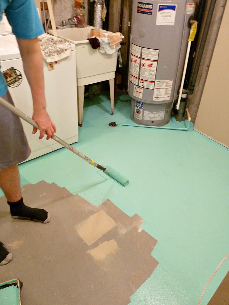 HOW TO PAINT CONCRETE WALL