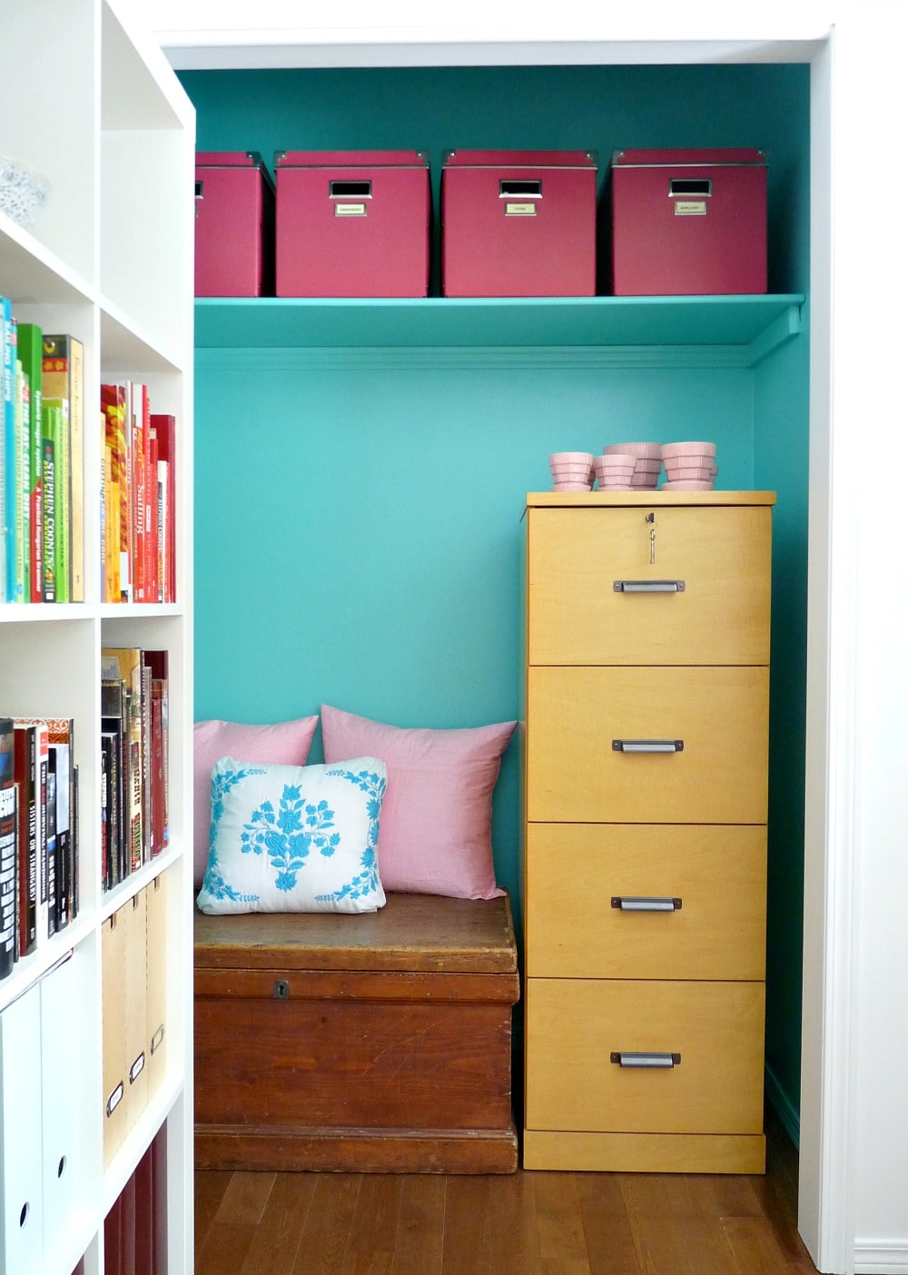 CLOSET TURNED INTO OFFICE NOOK