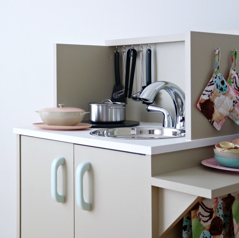 DIY PLAY KITCHEN