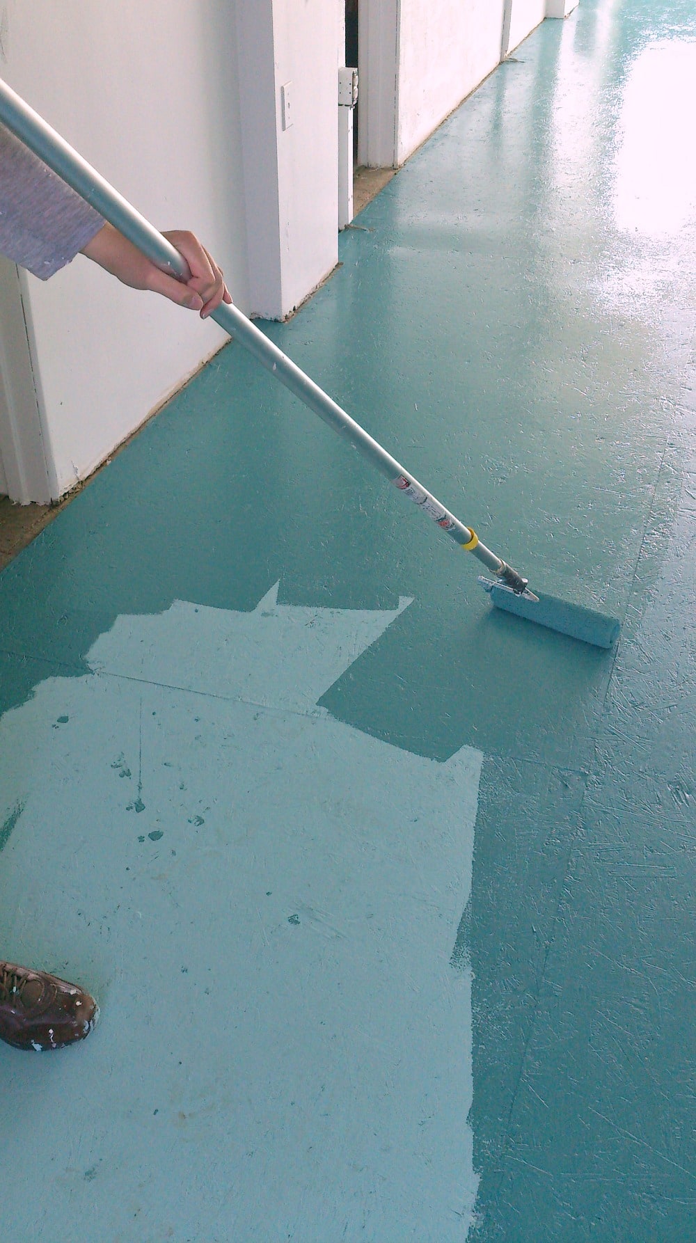 HOW TO PAINT PARTICLE BOARD FLOORS