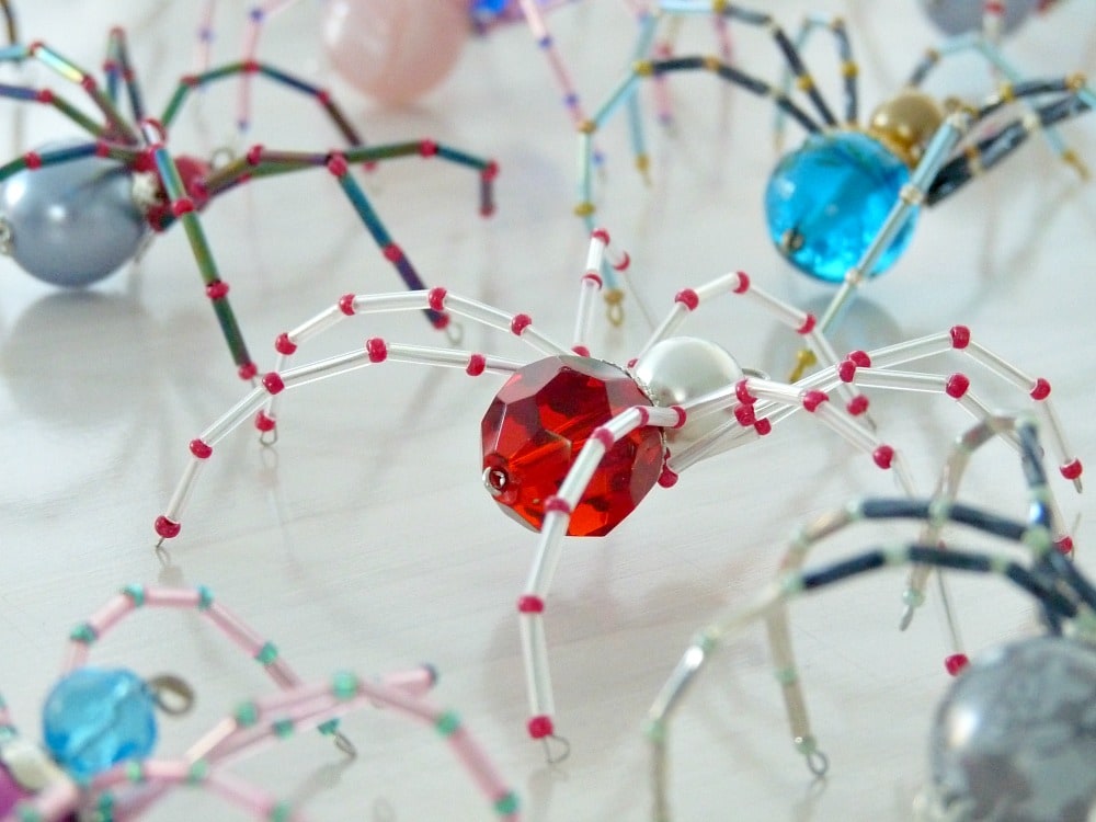 DIY CHRISTMAS SPIDER ORNAMENT TUTORIAL