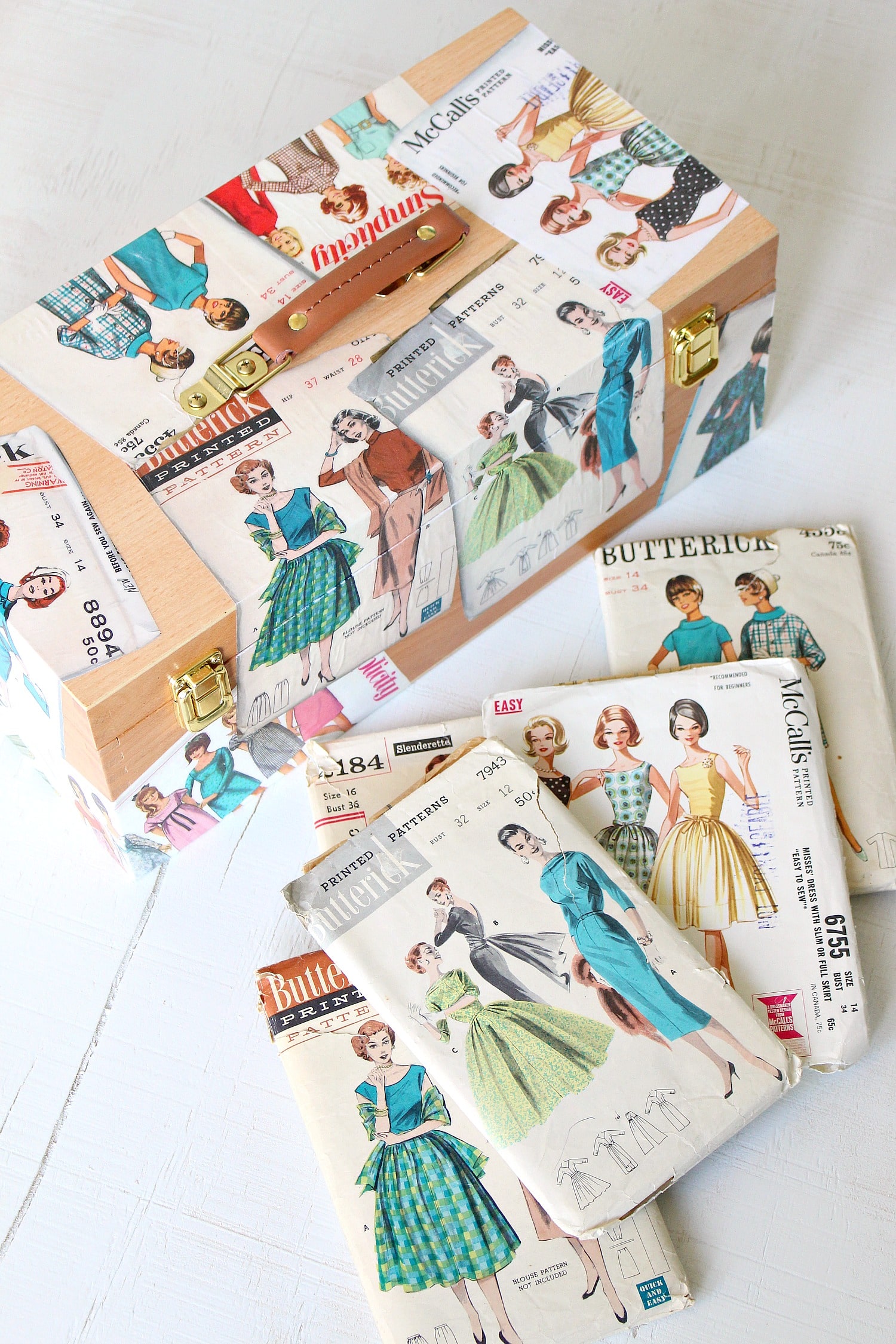 VINTAGE PATTERN DECOUPAGED SEWING BOX