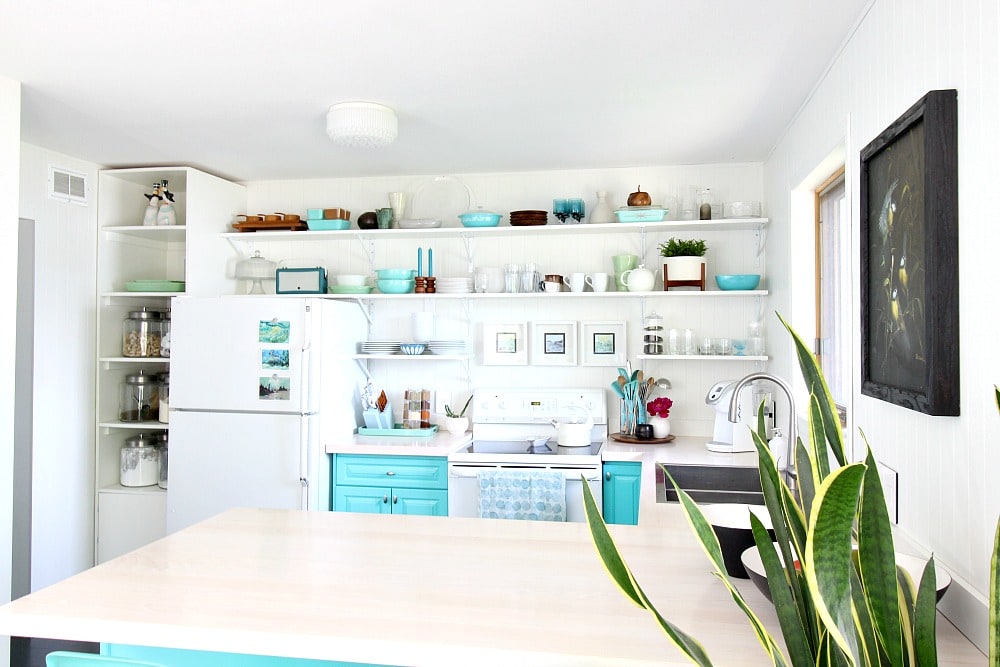 HONEST THOUGHTS ON KITCHEN OPEN SHELVING