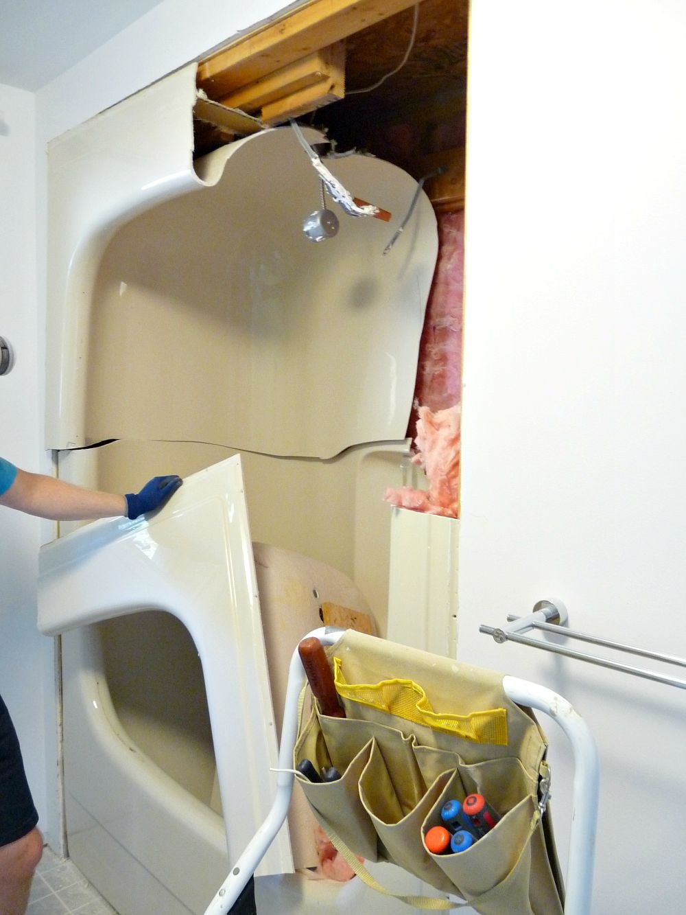 FIBERGLASS TUB REMOVAL