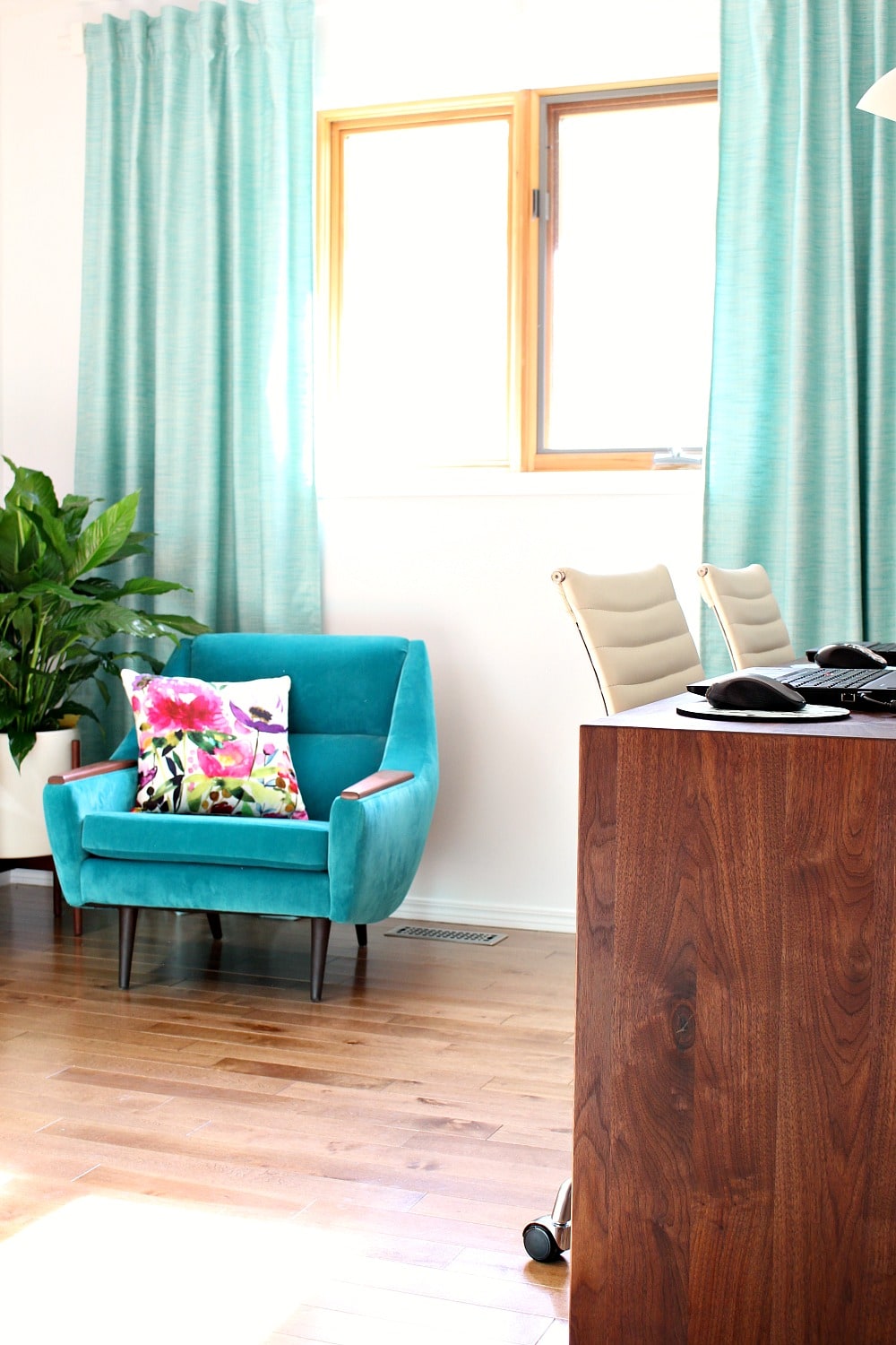 MCM CHAIR GETS VELVET MAKEOVER