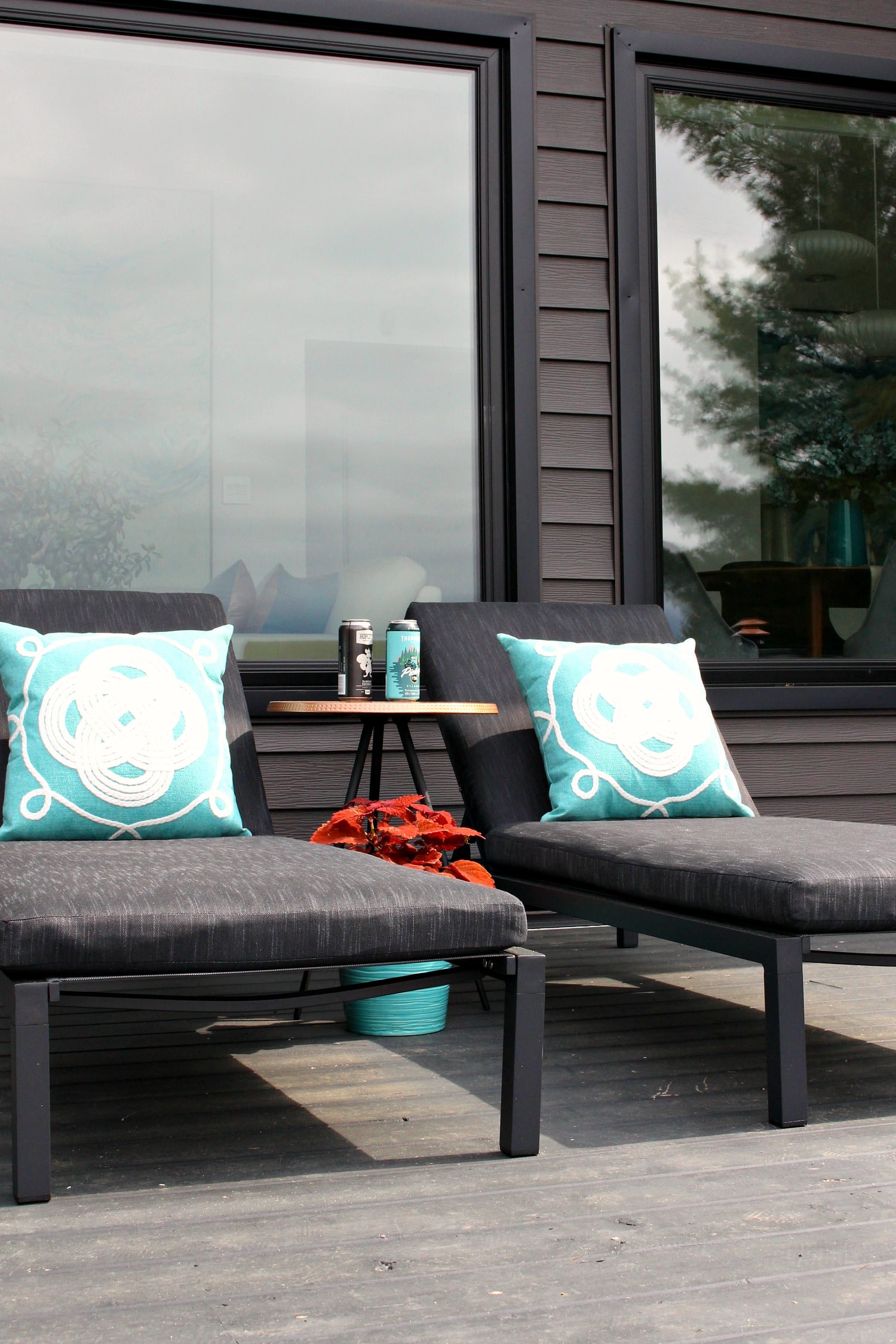 New Modern Patio Loungers