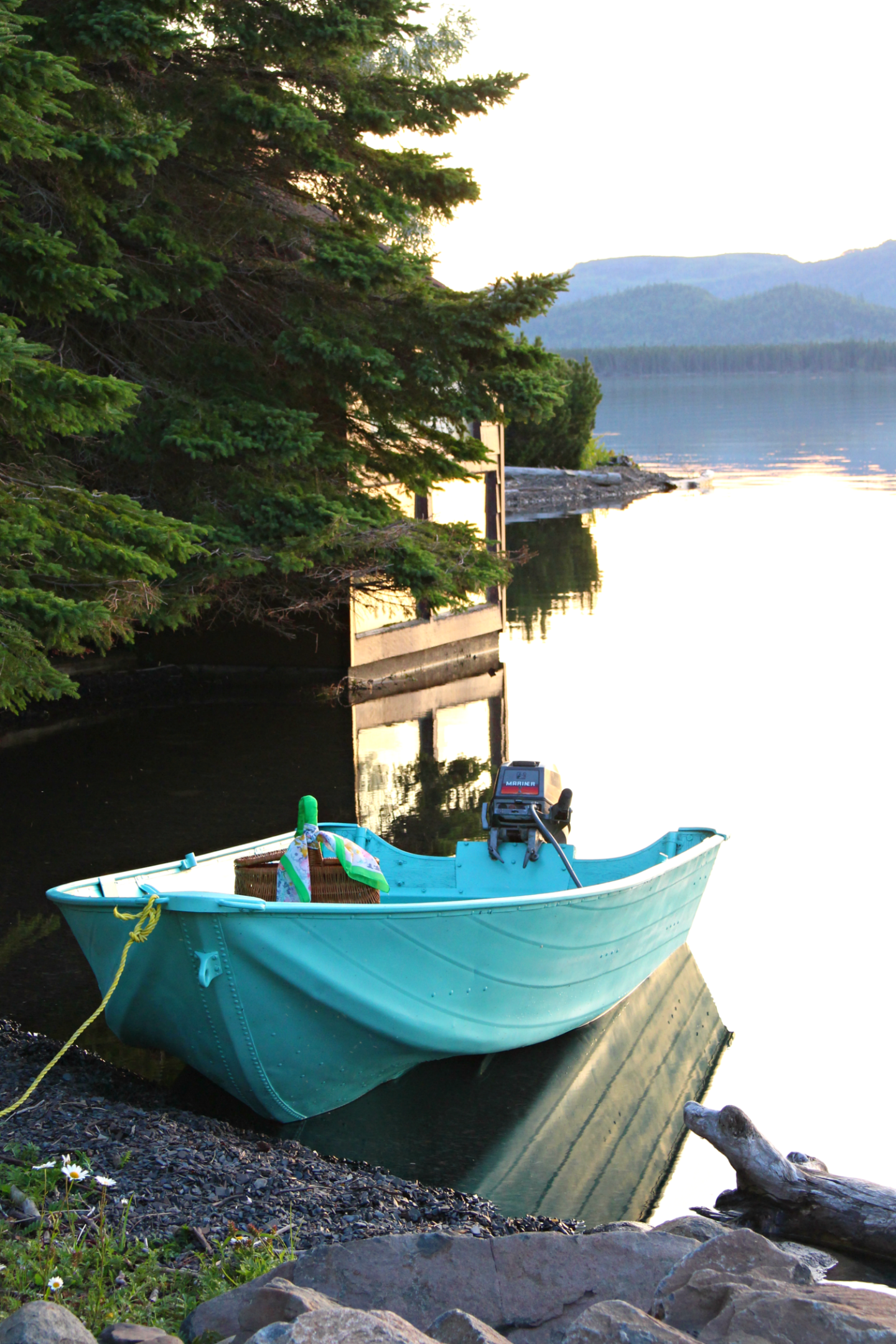 I Spray Painted a Boat! Turquoise Boat Makeover (Sponsored by Rust-Oleum)