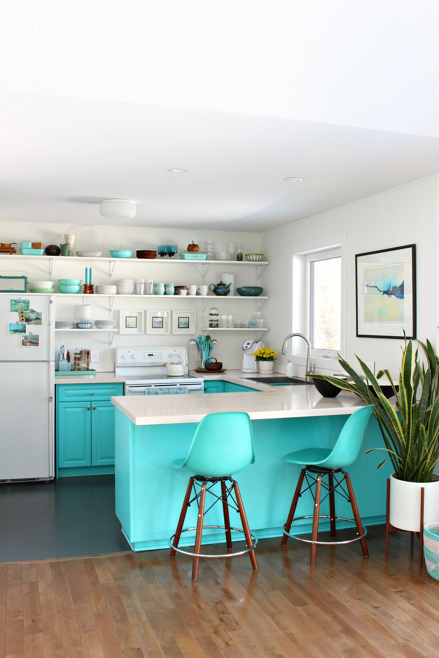 Cabinet Refinishing 101: Latex Paint vs. Stain vs. Rust-Oleum Cabinet Transformations vs. Varnish vs. Chalk Paint vs. Wood Conditioner