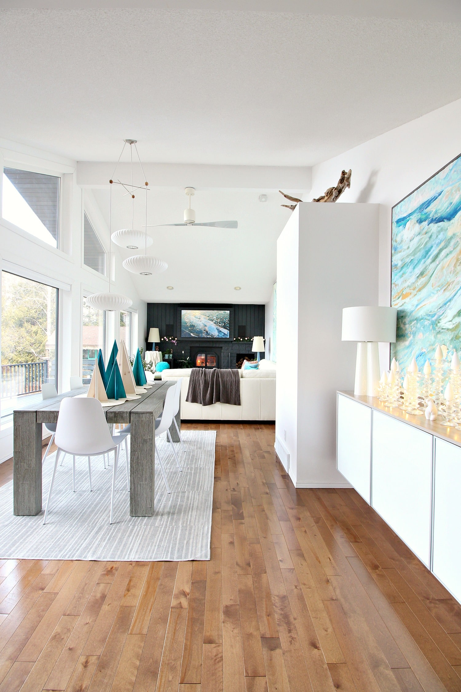Minimalist Christmas Home Tour
