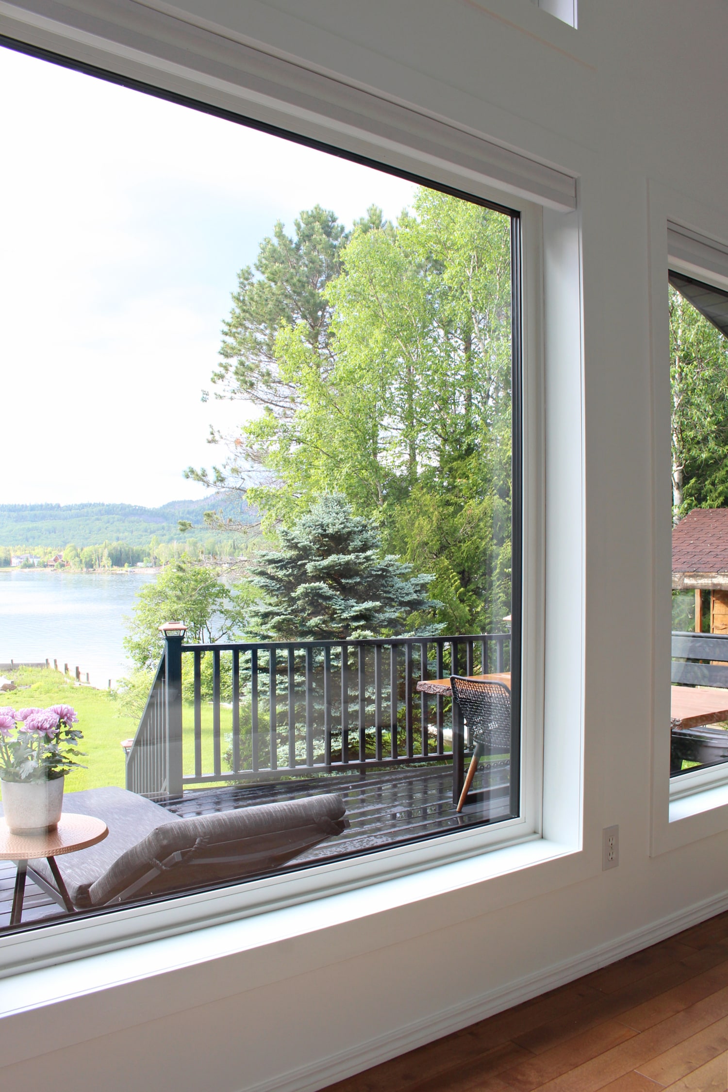 Lake House Exterior Tour
