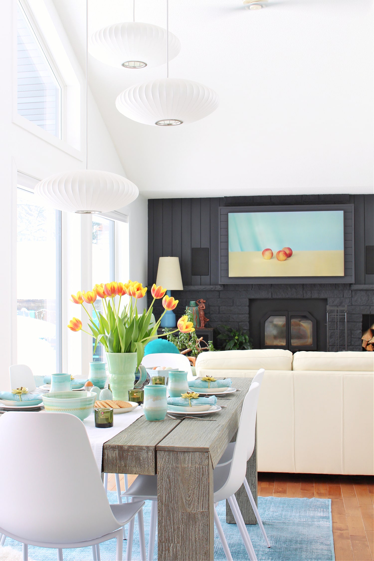 Vintage and Thrifted Spring Dining Room Decor