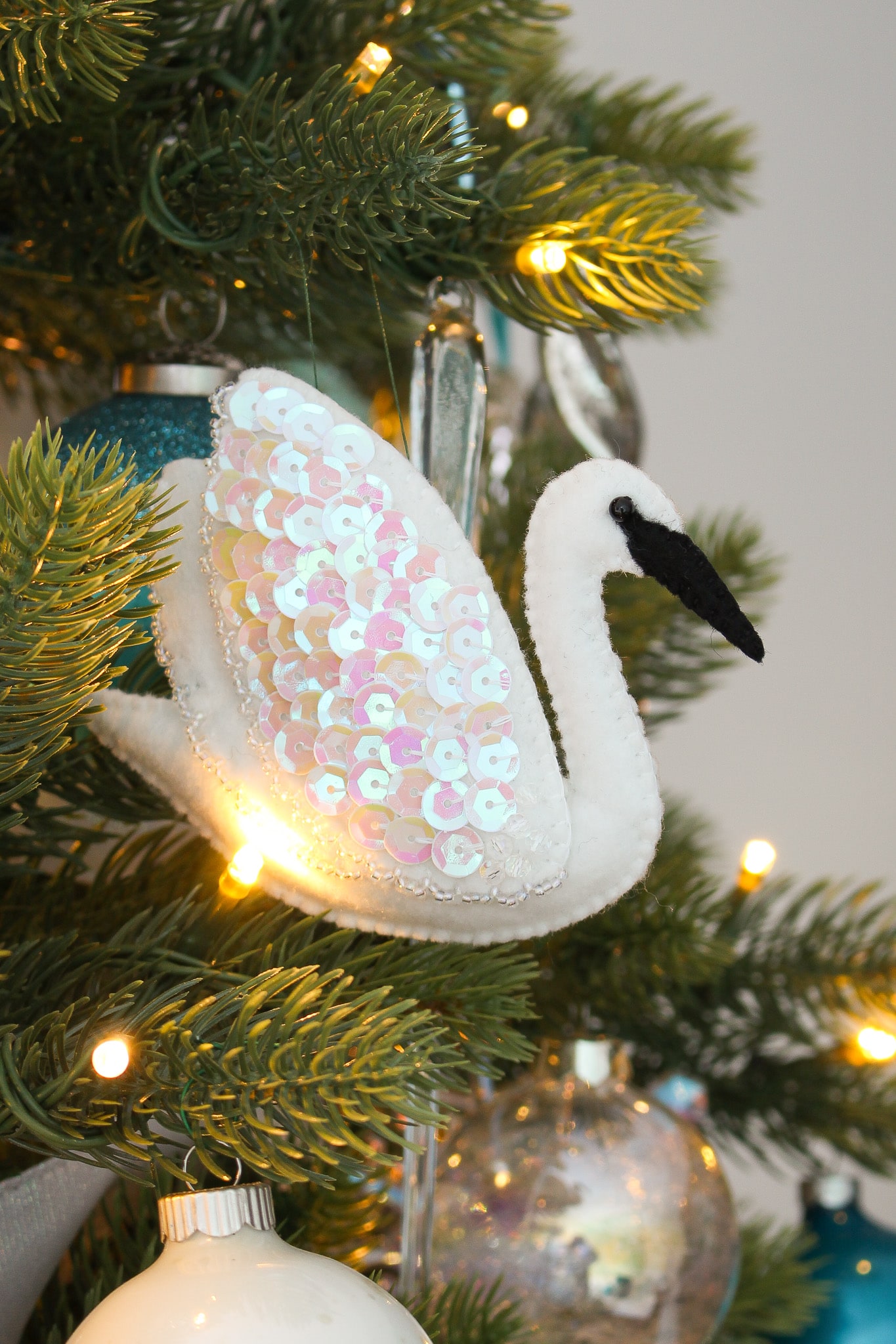 DIY Felt Swan Ornament (Pattern + Video)