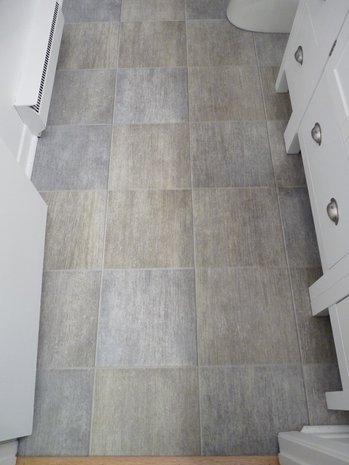 How to Install Vinyl Sheet Flooring